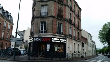 Hoki Sushi outside