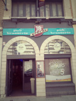 Sarl Jb4s Pub outside