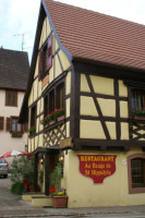 Restaurant Au Rouge de Saint Hippolyte outside