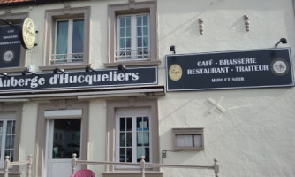 Auberge d'Hucqueliers inside