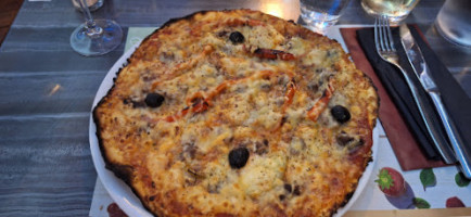 Pizza Sur Le Zinc food