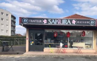 Le Sakura food