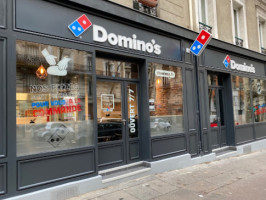 Domino's Pizza Saint-ouen outside