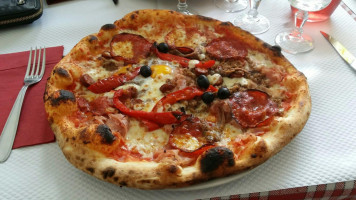 Pizzeria Genziana food