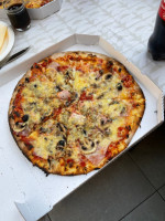 Cassaro Pizza food
