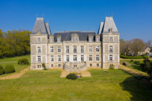 Chateau De Noirieux outside