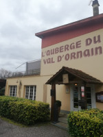 Auberge Du Val D'ornain outside