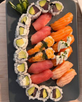 Lady Sushi Crolles food