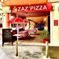 Zaz'pizza inside
