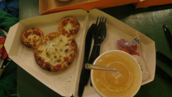 Colonel Hathi's Pizza Outpost food