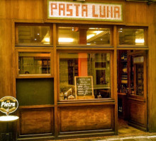 Pasta Luna food