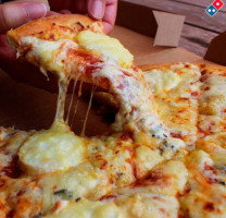 Domino's Pizza Les Lilas food
