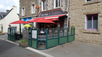 Creperie l'Angelot outside