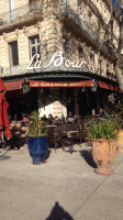 Grand Cafe De La Bourse outside
