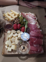 Jano Fromage Charcuterie inside