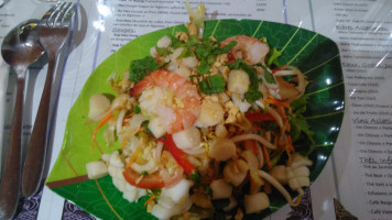 Le Saigon food