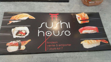 Sushi House food