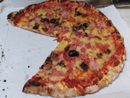 Pizza Modena food