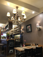 Le Brussel's Cafe food