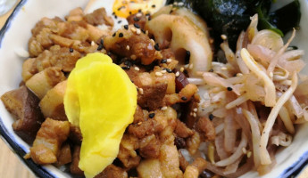 Ai Hsu Table food