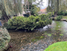 Le Moulin de Dannemois outside