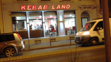 Kebab’land outside