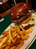 U Prince Miroslava Nourriture