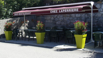 Chez Laperriere inside