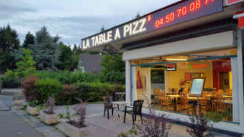 La Table A Pizz' inside