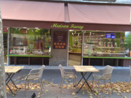 Patisserie Saint Jacques inside