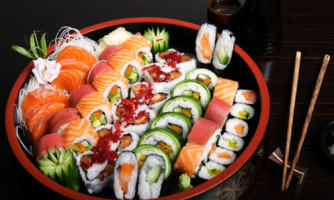 Kemy Sushi food
