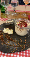 Les Fontaines Blanches food