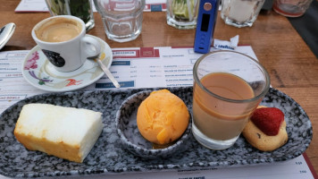Cafe Et Brasserie Des Halles food