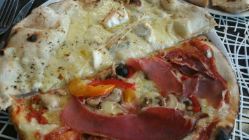 Pizzeria Rimini food
