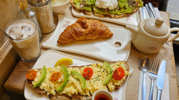 Le Pain Quotidien food