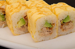 Nina Sushi food