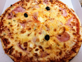Pizza Del Sol food