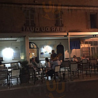 Bar du Quai food