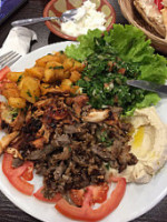 La Troika Libanaise food