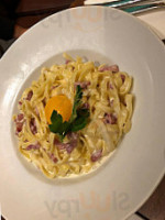 Saint Honore food