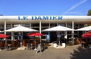 Le Damier Restaurant 