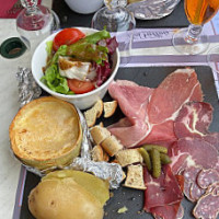 Restaurant Les Vallois food