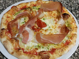 Pizza Piave food
