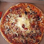 Pizza Peperoni food