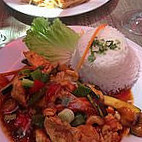 Garuda Restaurant food