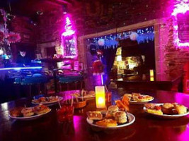 Le CDV Lounge & Cocktail Bar food