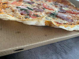 Pizzeria Resto-grill La Riviera food