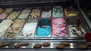 L'Armoire A Glace food