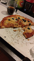 Pizza de Bordeneuve food