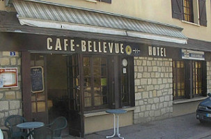 Hotel Restaurant Le Bellevue outside